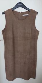 Mouwloos Cognac kleedje van Xandres, Bruin, Maat 42/44 (L), Ophalen of Verzenden, Zo goed als nieuw