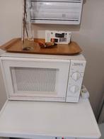 Micro-onde Zanker, Enlèvement, Utilisé, 45 à 60 cm, À Poser