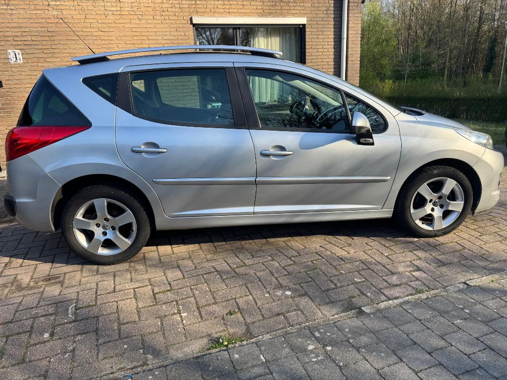 Peugeot 207 Break 1.6 Benzine Automaat, Auto's, Peugeot, Particulier, ABS, Airbags, Airconditioning, Bluetooth, Boordcomputer