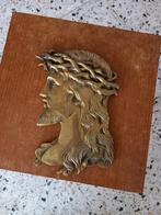 Visage du Christ en cuivre, Enlèvement