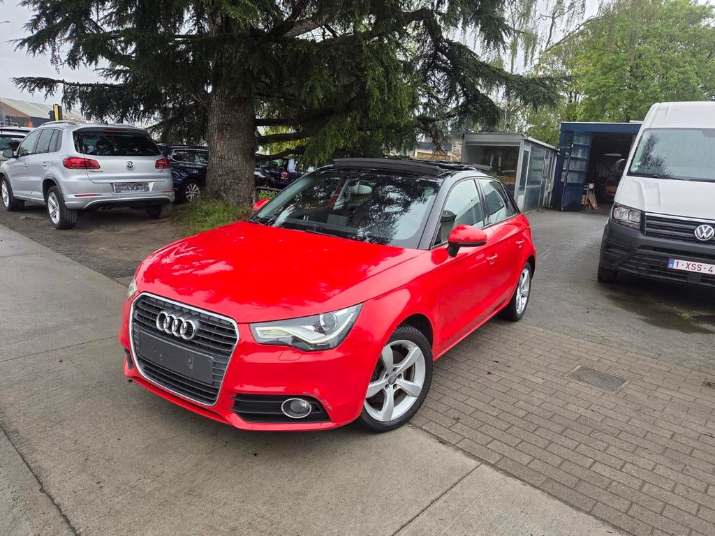 Audi A1 1.4TFSI AUTOMAAT
Full full, A1, 4 cilinders, Leder, 1390 cc