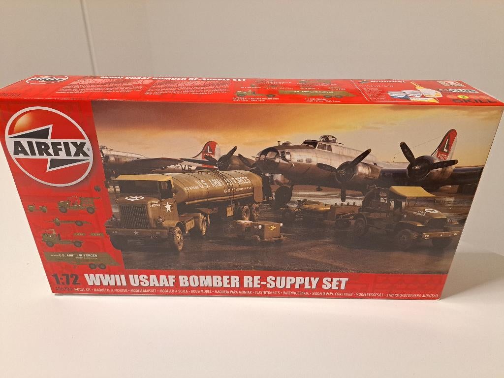Airfix | No. A06304 | 1:72 - WWII Usaaf Bomber Re-Supply Set, Hobby en Vrije tijd, Modelbouw | Auto's en Voertuigen, Airfix, 1:32 tot 1:50