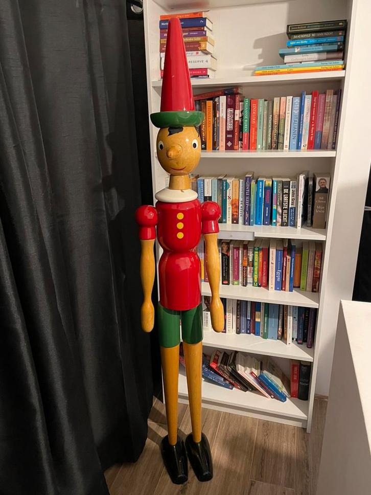 Handgeschilderdee enorme Pinokkio 180cm, Verzamelen, Beelden en Beeldjes, Zo goed als nieuw, Overige typen, Ophalen