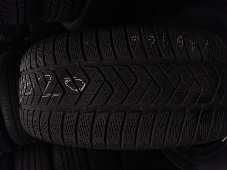 Pneus d'hiver Pirelli 2555020 255/50/20 255/50R20, Autos : Divers, Pièces de sport automobile, Comme neuf, Enlèvement
