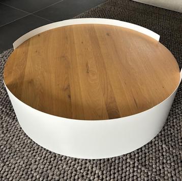 Table salon beschikbaar voor biedingen