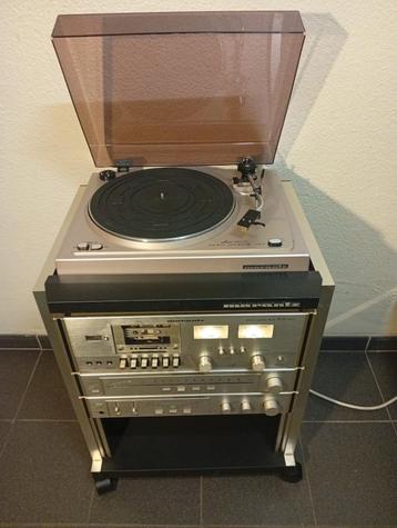 Uiterst zeldzaam vintage rack grappig geluidssysteem  beschikbaar voor biedingen