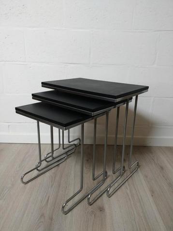 Set vintage nesting tables | bijzettafels | sidetables beschikbaar voor biedingen