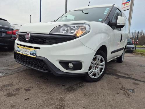 FIAT DOBLO UTILITAIRE AVEC GARANTIE CONTROLE TECHNIQUE, Auto's, Bestelwagens en Lichte vracht, Bedrijf, ABS, Adaptieve lichten