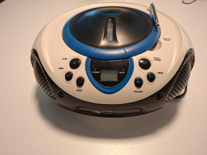 Te koop Lenco draagbare fm radio- cd speler, Audio, Tv en Foto, Radio's, Zo goed als nieuw, Radio, Ophalen of Verzenden