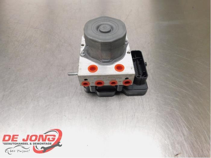 ABS Pomp van een Renault Twingo, Auto-onderdelen, Elektronica en Kabels, Renault, Gebruikt, 3 maanden garantie, Ophalen of Verzenden