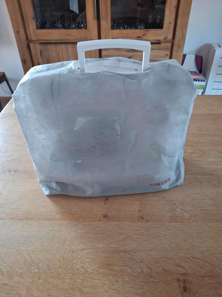 Naaimachine SINGER, Hobby en Vrije tijd, Naaimachines en Toebehoren, Naaimachine, Singer, Ophalen