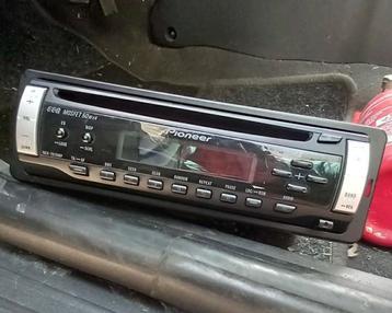 Autoradio pioneer ,moet snel weg beschikbaar voor biedingen