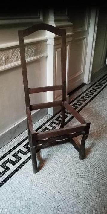 Ancienne chaise française 'Os de Mouton', Enlèvement