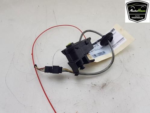CENTRALE VERGRENDELING MOTOR Cayenne II (92A) (|7P5862153|), Auto-onderdelen, Overige Auto-onderdelen, Porsche, Gebruikt