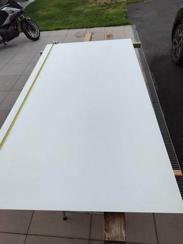 Glas afkomstig van kast schuifdeur. beschikbaar voor biedingen