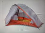 Semi-vrijstaande 1 pers UL trekking tent Forclaz - als nieuw, Caravanes & Camping, Tentes, Neuf