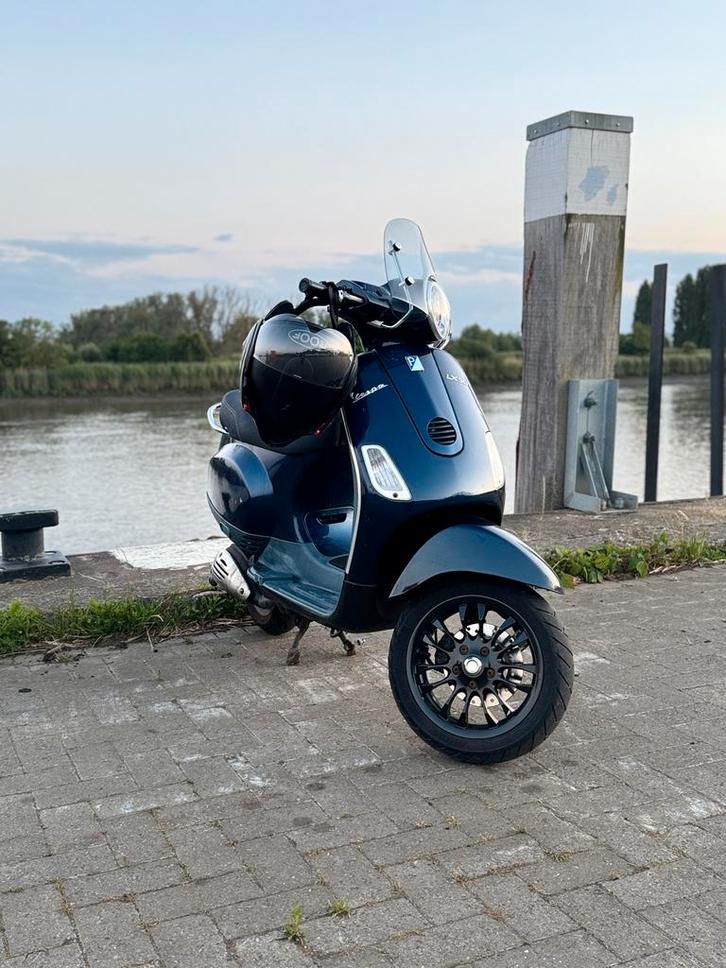 Vespa lx 50cc 2t. A klasse, Fietsen en Brommers, Scooters | Vespa, Gebruikt, Vespa LX, Ophalen