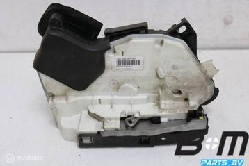 Portierslot rechtsvoor VW Polo 6R 5K1837016D beschikbaar voor biedingen