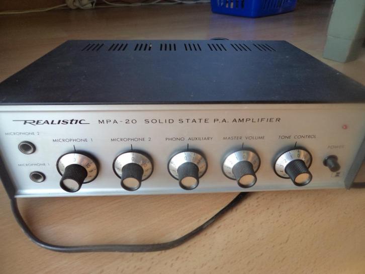 Ampli mono Realistic mpa-20, secteur ou 12vots, Audio, Tv en Foto, Versterkers en Ontvangers, Zo goed als nieuw, Minder dan 60 watt