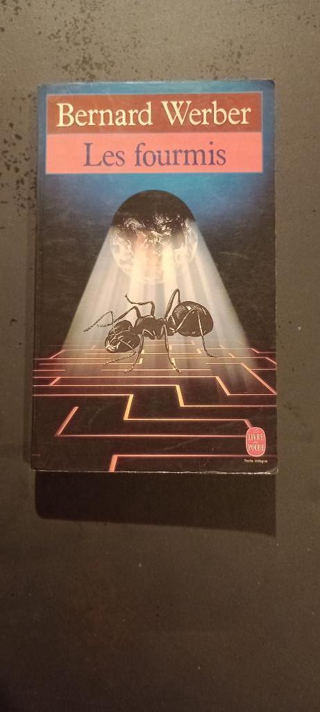 Livre 'Les fourmis' Bernard Werber, tome 1, 1991, Livres, Romans, Utilisé, Belgique, Enlèvement ou Envoi