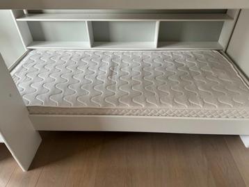 2 nouveaux matelas de qualité 90 x 200 disponible aux enchères