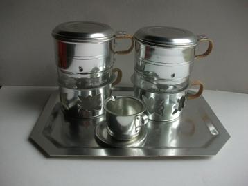 Ensemble de 2 filtres à café, pot à lait, plateau Durobor