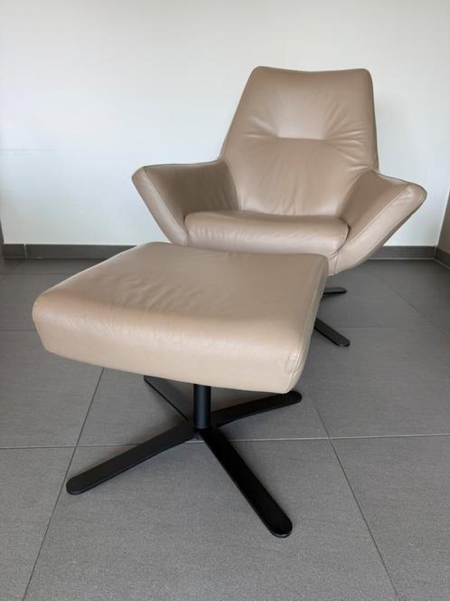 Alassio draaifauteul met voetbank, leder kleur Safari, Huis en Inrichting, Fauteuils, Zo goed als nieuw, Leer, Metaal, 75 tot 100 cm
