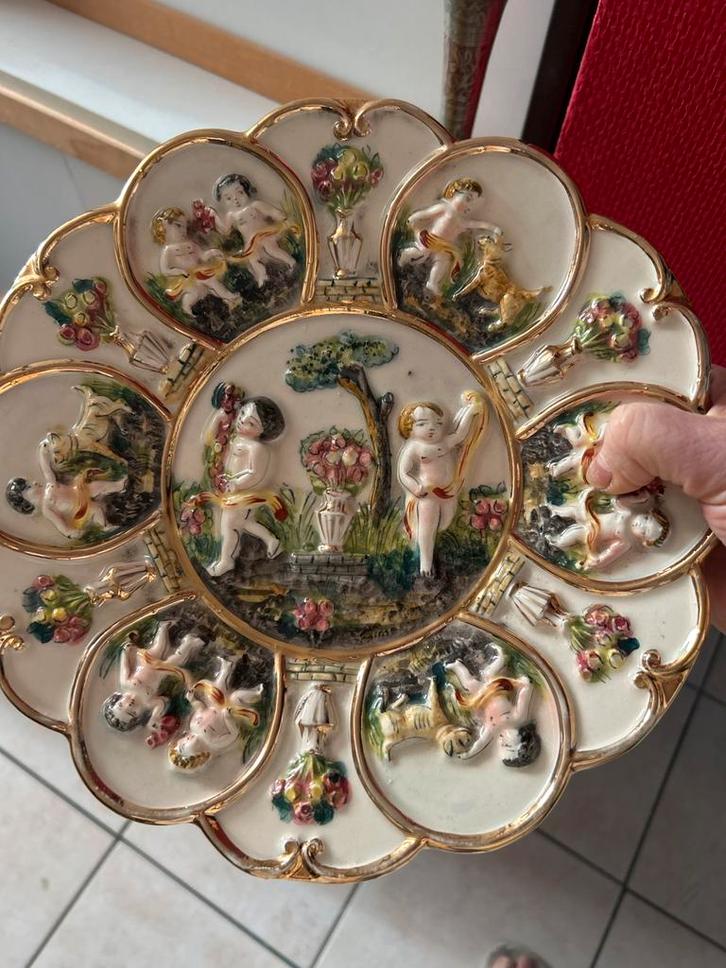 Faïence italienne de style Capodimonte, Antiek en Kunst, Antiek | Porselein, Ophalen of Verzenden