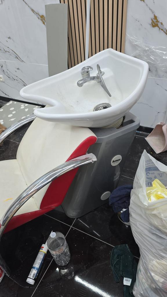Siège de coiffure avec lavabo, Handtassen en Accessoires, Uiterlijk | Haarverzorging, Zo goed als nieuw, Ophalen