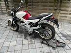 suzuki gladius 650cc **originele staat ** 11000km **, Motoren, 2 cilinders, Motorrijbewijs A, Bedrijf, Meer dan 35 kW