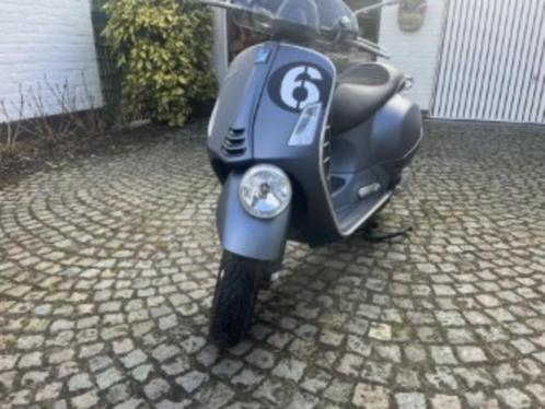 Vespa 300cc HPE Sei Giorno II nieuwe staat !!, Fietsen en Brommers, Scooters | Vespa, Nieuw, Overige modellen, Ophalen of Verzenden