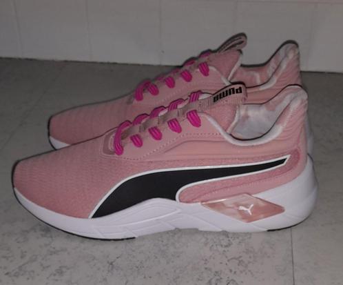 Baskets PUMA A SAISIR, Sports & Fitness, Basket, Neuf, Enlèvement