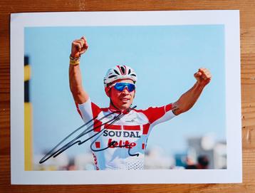 Gesigneerde foto van Caleb Ewan.  beschikbaar voor biedingen
