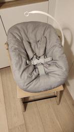 Tripp Trapp Newborn Set avec suspension pour jouet, Kinderen en Baby's, Gebruikt, Schommelstoel, Met gordel(s) of riempje(s), Ophalen