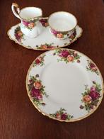 Royal Albert Old Country Roses, Verzamelen, Ophalen of Verzenden, Zo goed als nieuw, Porselein, Kop en/of schotel