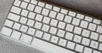 Apple Magic Keyboard met numeriek toetsenblok AZERTY, Bedraad, Azerty, Gebruikt, Ophalen of Verzenden