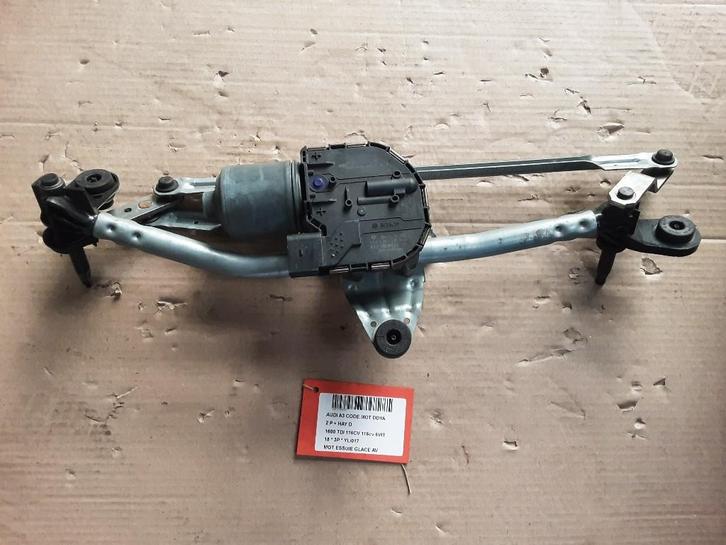 RUITENWISSERMOTOR VOOR Audi A3 (8V1 / 8VK) (8V1955023D), Auto-onderdelen, Ruiten en Toebehoren, Audi, Gebruikt