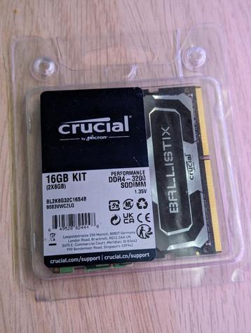 Crucial Ballistix 16GB BL2K8G32C16S4B 3200 MHz, DDR4, DRAM
