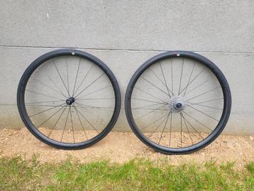 Set carbon wielen 38mm, Fietsen en Brommers, Ophalen of Verzenden, Zo goed als nieuw, Racefiets, Wiel