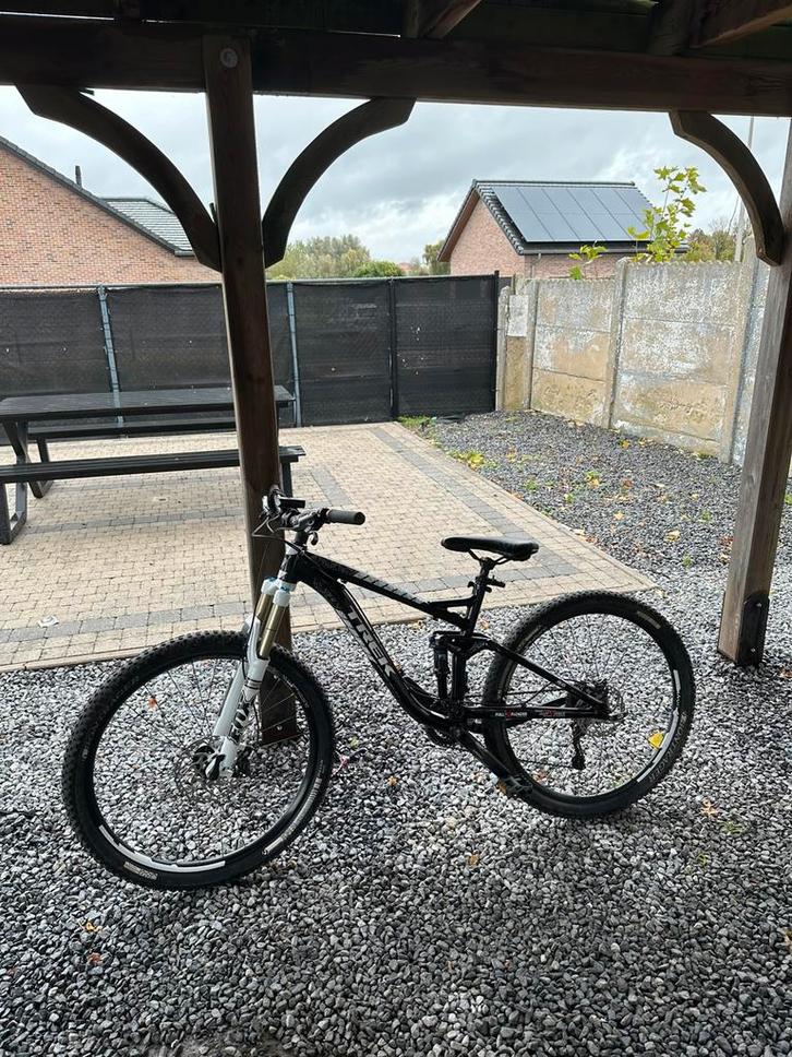 Trek fuel ex 8 2015, Fietsen en Brommers, Fietsen | Mountainbikes en ATB, Zo goed als nieuw, Heren, Trek, 49 tot 53 cm, Fully