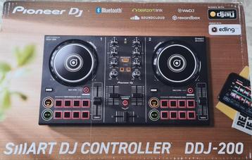 Pioneer smart DJ Controller DDJ-200 beschikbaar voor biedingen