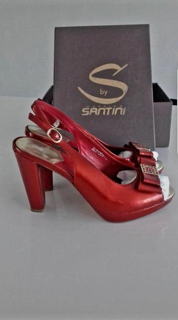 By Santini leren rode Laqué (party/gala) pumps  beschikbaar voor biedingen