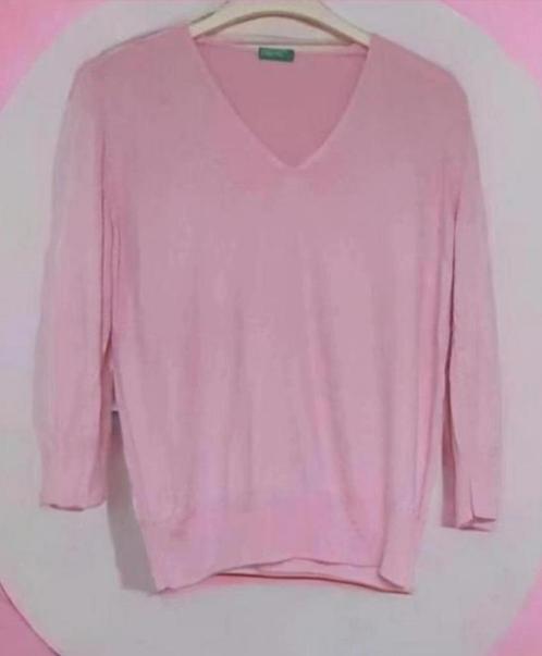 ✨️UNITED COLORS OF BENETTON Zachtroze truitje Maat 38/40✨️, Kleding | Dames, Truien en Vesten, Gedragen, Maat 38/40 (M), Roze