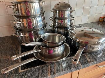 Serie kook  potten beschikbaar voor biedingen