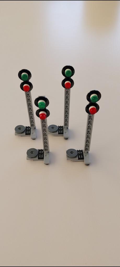 Lego trein: set van 4 seinpalen (Nieuw!!!), Kinderen en Baby's, Speelgoed | Duplo en Lego, Nieuw, Lego, Complete set, Ophalen of Verzenden