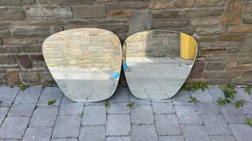 2 miroirs beschikbaar voor biedingen