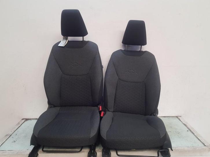 INTERIEUR Toyota Yaris Cross (PB1 / PJ1) (01-2020/-), Auto-onderdelen, Interieur en Bekleding, Toyota, Gebruikt