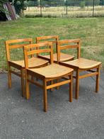 4 vintage rieten stoelen, Antiek en Kunst, Ophalen