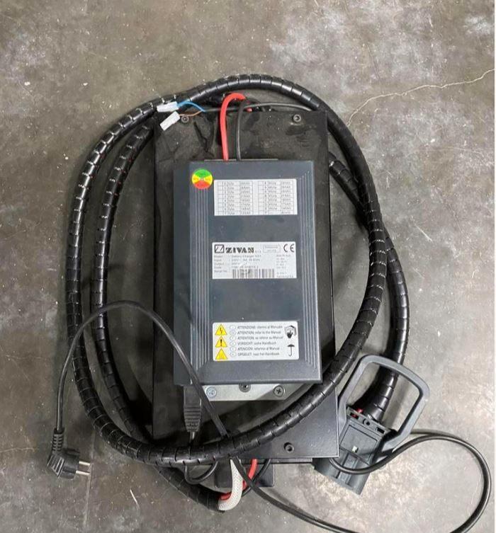 Zivan NG1 batterijlader incl luchtkoeling, Zakelijke goederen, Machines en Bouw | Heftrucks en Intern transport, Heftruck, Elektrisch