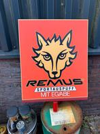 REMUS uitlaten oud reclamebord, Ophalen, Gebruikt, Reclamebord